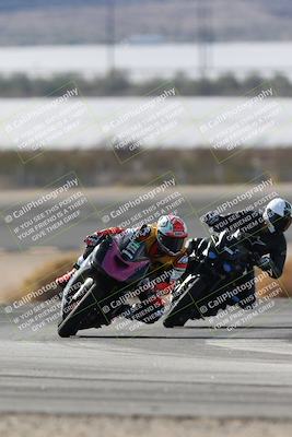 media/Nov-16-2025-Race Pace (Sun) [[8c5fa54630]]/Non Verified Riders (1st 20 Minutes)/1-Turn 14 (10am)/